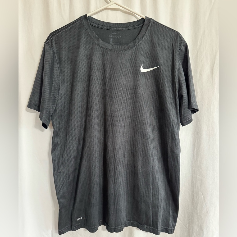 Black Nike DRI-FIT tee, size L